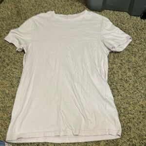 Men’s light purple tshirt size M